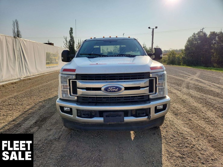 2018-ford-f350-image-24