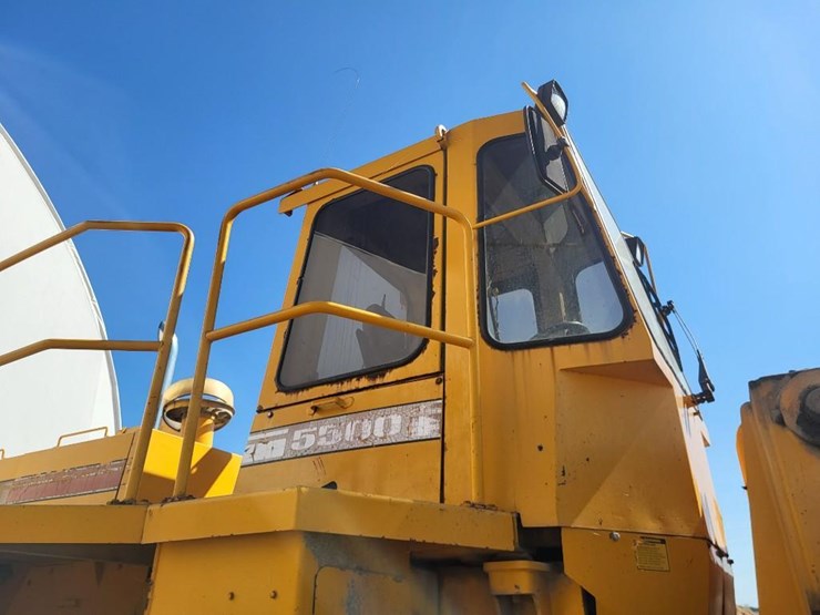 1989-o&k-trojan-5500-articulating-pay-loader-image-30