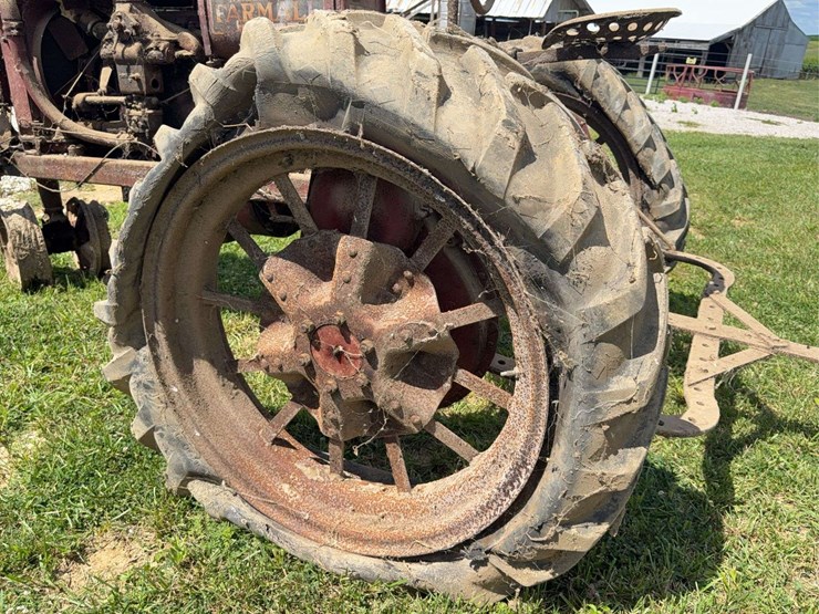 farmall-f-20-image-18