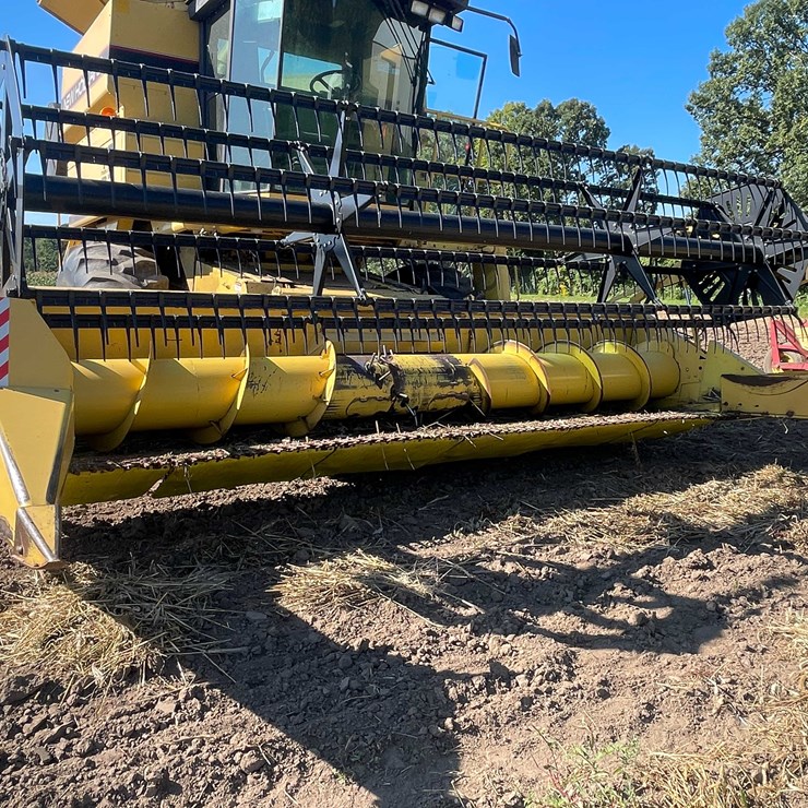 NEW HOLLAND 973