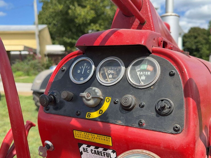 farmall-450-image-32