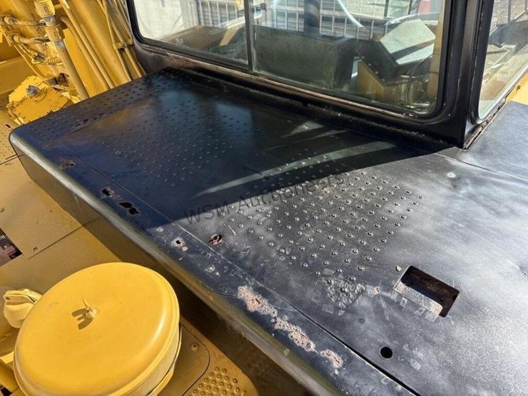 2007-caterpillar-613c-image-27