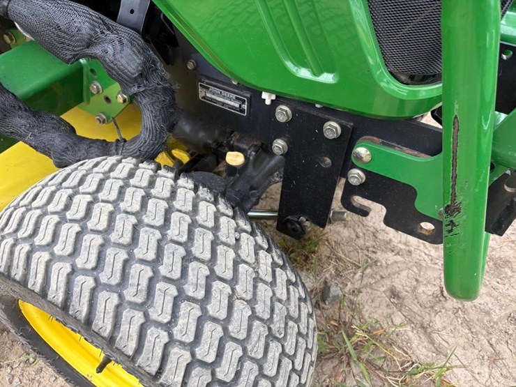 john-deere-2305-image-18