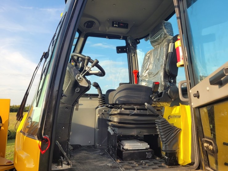 2024-mammut-wl20-wheel-loader-image-16