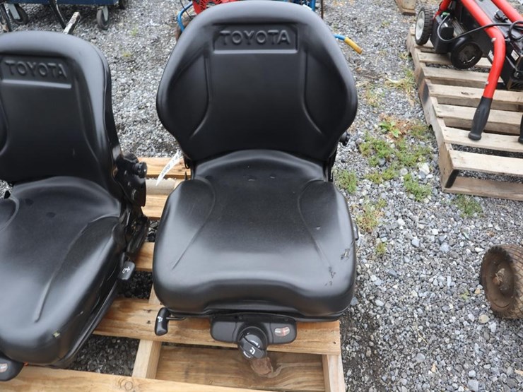 tractor-seat-image-3