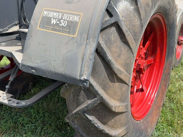 mccormick-deering-w-30-image-26