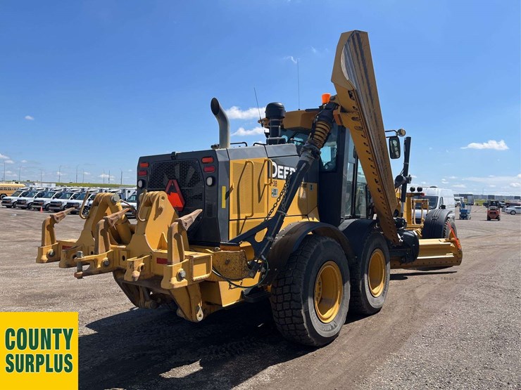2019-deere-872gp-image-21