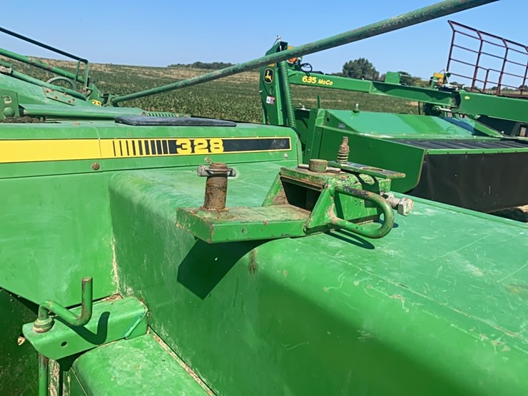 john-deere-328-image-13