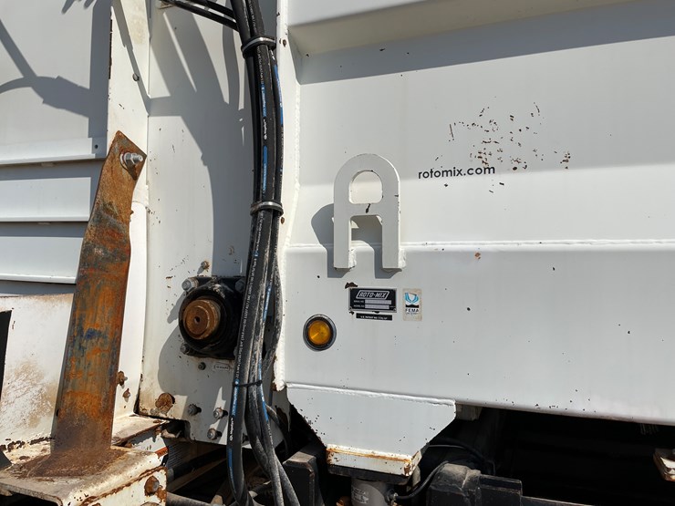 #2000-•-2020-international-roto-mix-mixed-ration-feed-truck-(has-tx-title)-(mosinee,-wi)-image-25