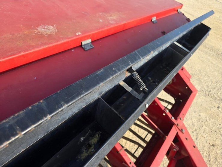 case-ih-5300-image-11