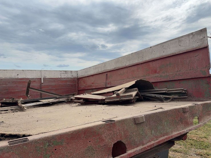 federal-grain-truck-image-98