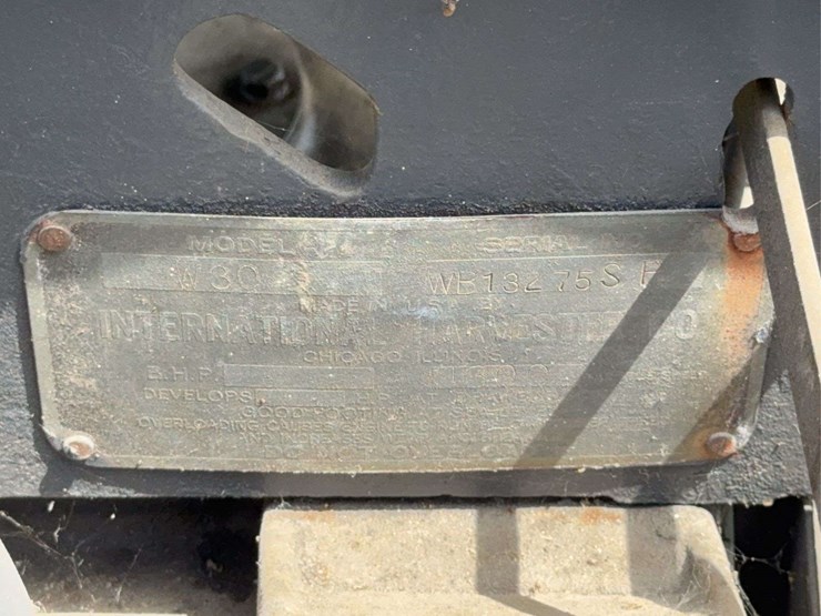 mccormick-deering-w-30-image-42