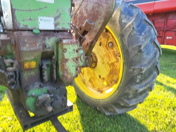 john-deere-630-image-25