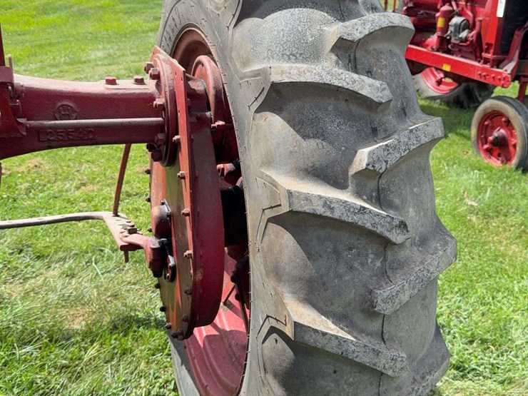 farmall-f-20-image-24
