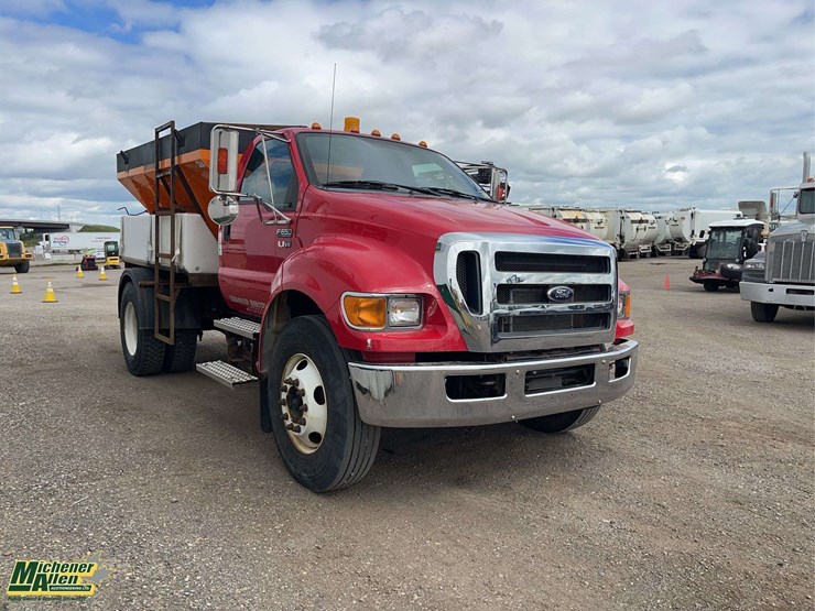 2015-ford-f650-image-16