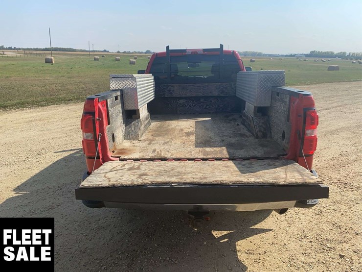 2019-gmc-sierra-2500hd-image-13