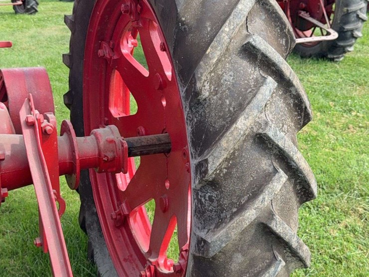 farmall-f-14-image-31