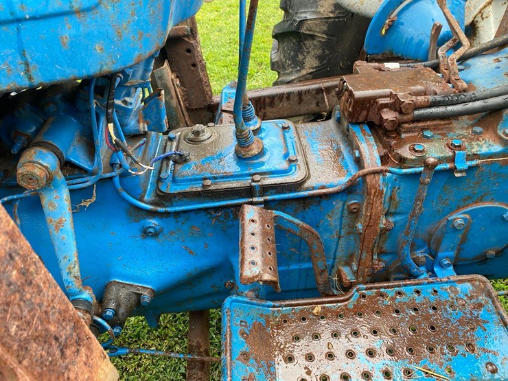 ford-3000-image-18