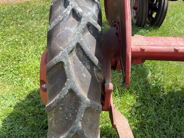 farmall-b-image-28