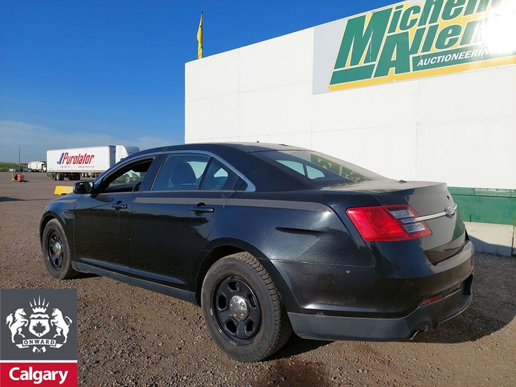 2014-ford-taurus-awd-4dr-sedan-image-3