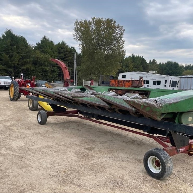 JOHN DEERE 643