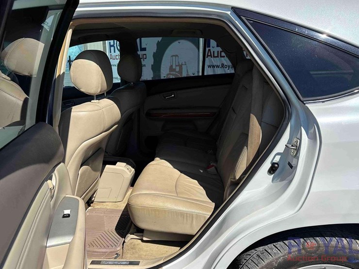2009-lexus-rx350-image-19