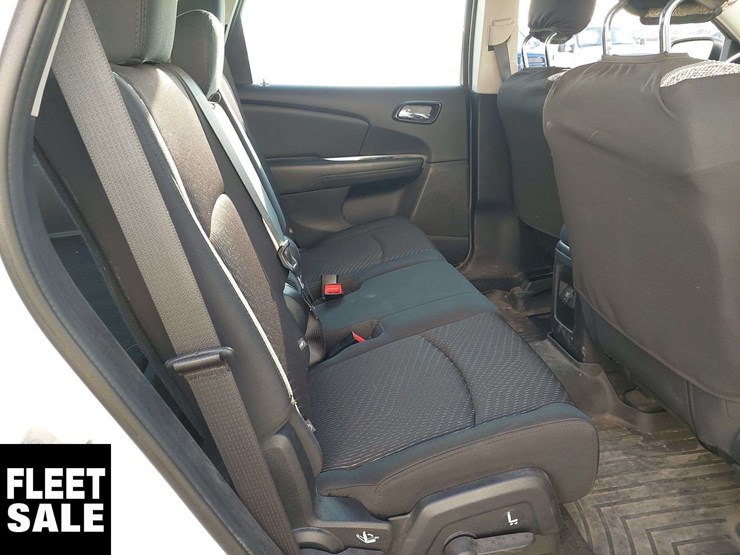 2016-dodge-journey-image-12
