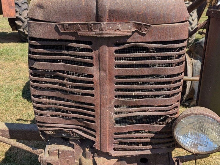 farmall-b-image-13