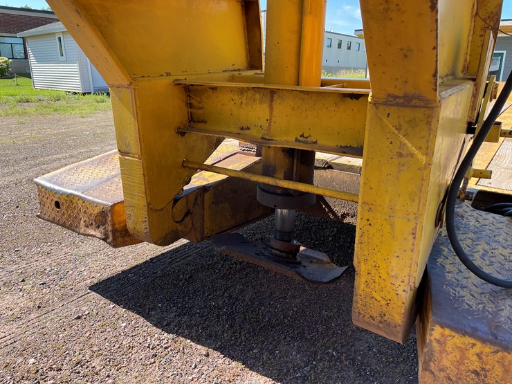 #3006-•-1986-eager-beaver-tandem-axle-lowboy-trailer-(has-wi-title)-(ashland,-wi)-image-15
