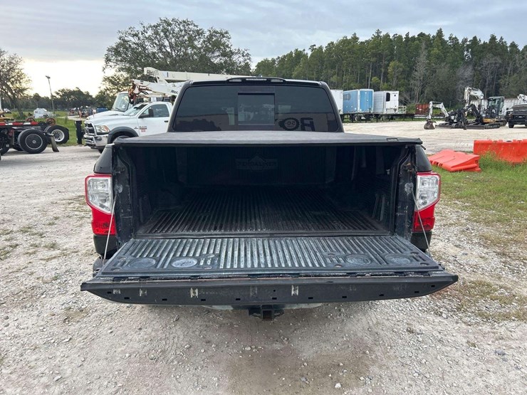2017-nissan-titan-image-20