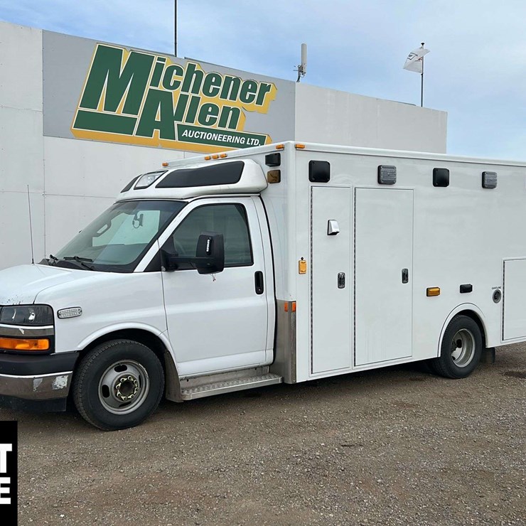 2017 Chevrolet Express S/A Ambulance