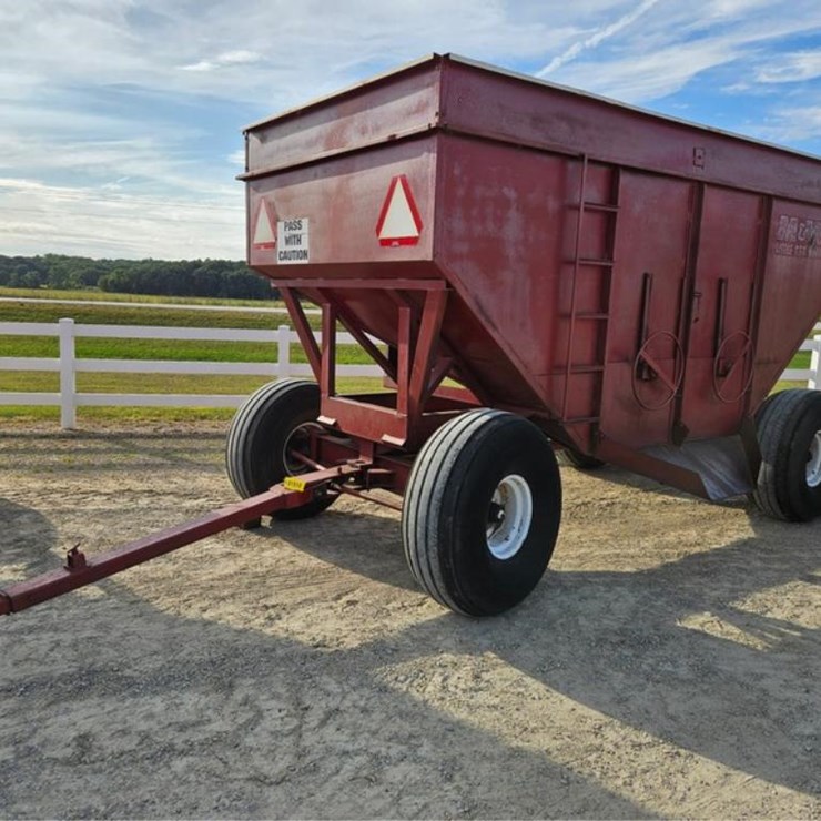 M&W LITTLE RED WAGON