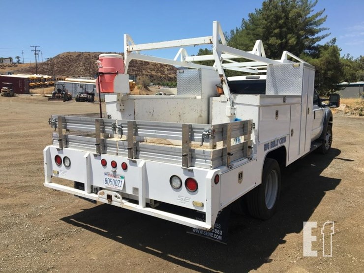 2016-ford-f550-image-3