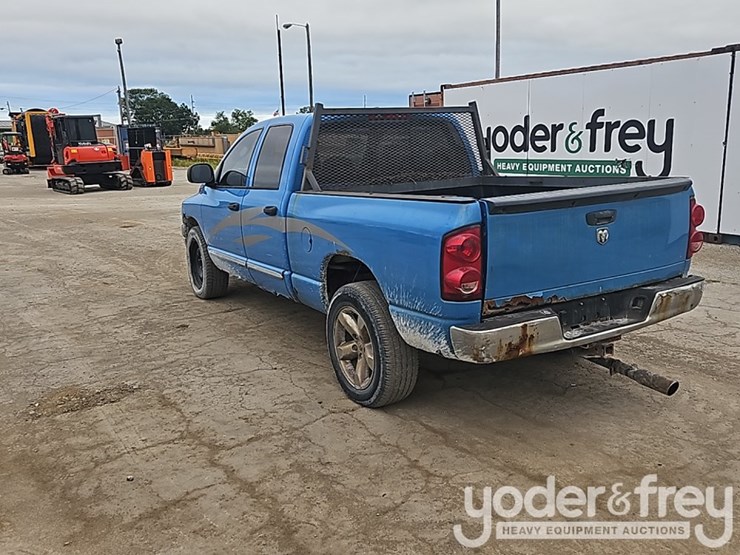 2008-dodge-1500-image-3