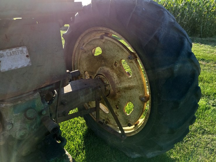 john-deere-60-image-9