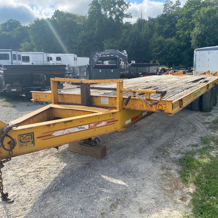 #3012 • 1989 CZ Trailers Deckover Equipment Trailer (Helenville, WI) (Has WI Title)
