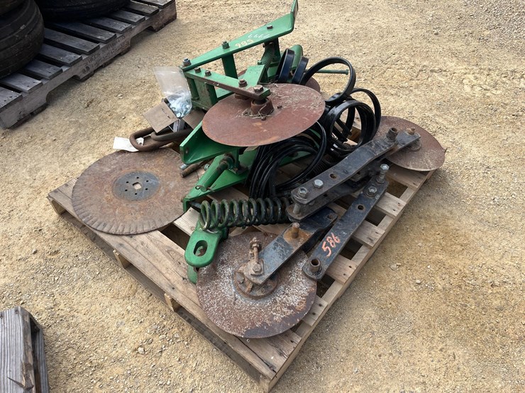 planter-fertilizer-opener-parts-image-2