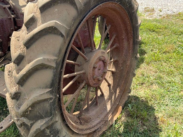 farmall-f-20-image-21