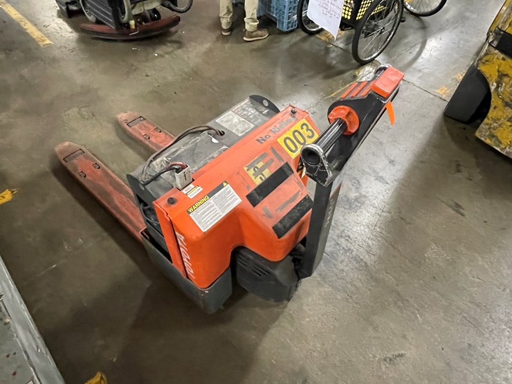 #7160-•-toyota-electric-pallet-jack-image-7