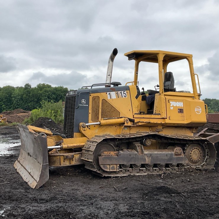 2002 DEERE 700H