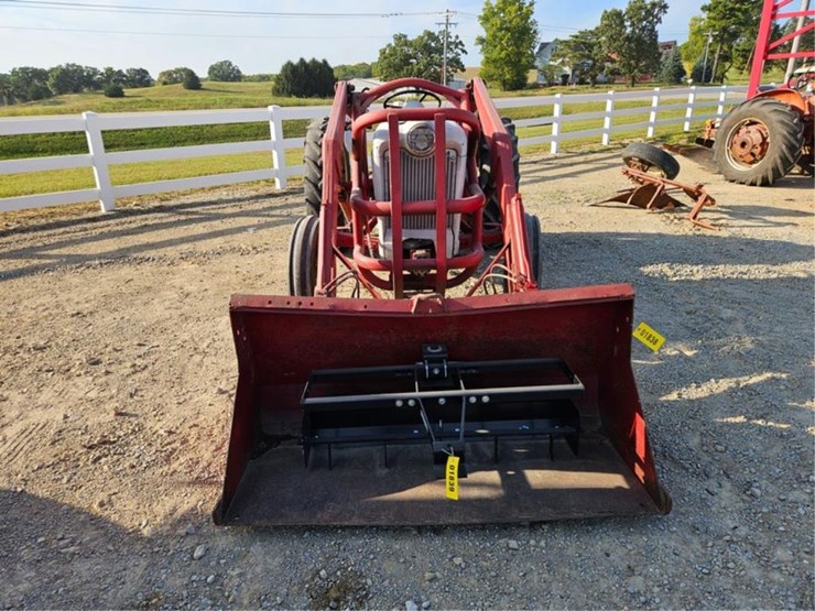 ford-800-image-8