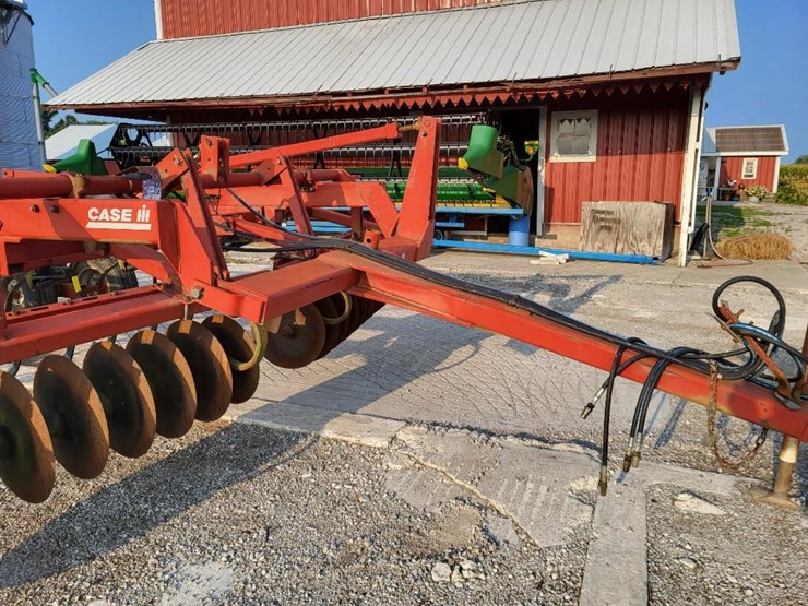 case-ih-4200-image-36