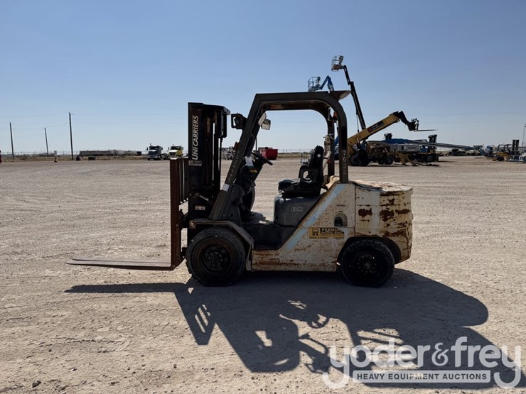 2017-nissan-fhd30t5v-image-2