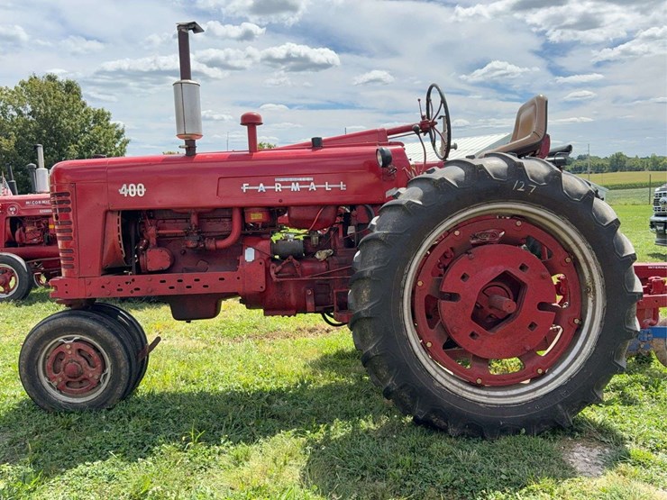 farmall-400-image-7
