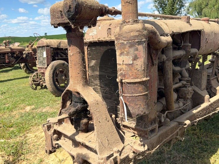 farmall-f-20-image-18