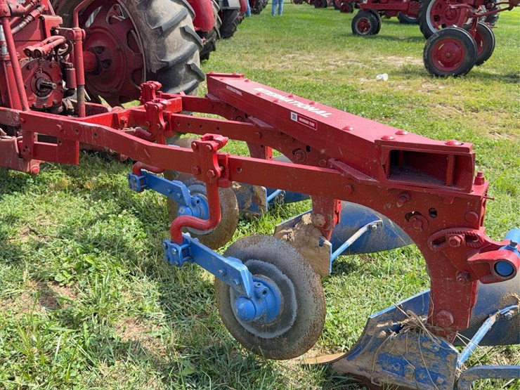 farmall-400-image-93