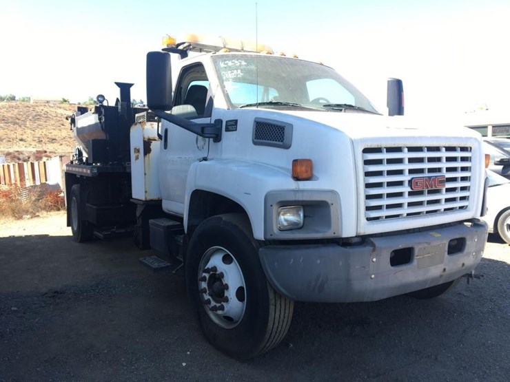 2007-gmc-topkick-c7500-image-2