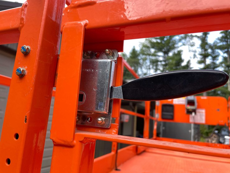 #300-•-2022-jlg-rt-2669-scissors-lift-(wautoma,-wi)-image-44