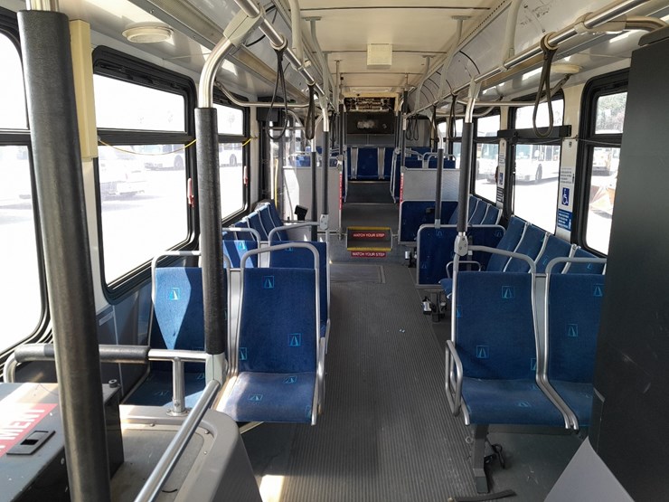 lot#---new-flyer-c40lfr-transit-bus-image-7