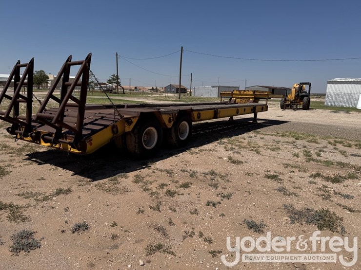 1983-century-lowboy-trailer,-dovetail,-ramps-image-8